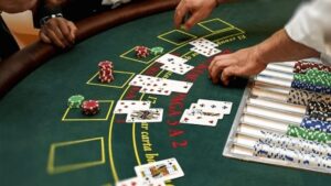 Game bài Poker có nhiều dạng biến thể 